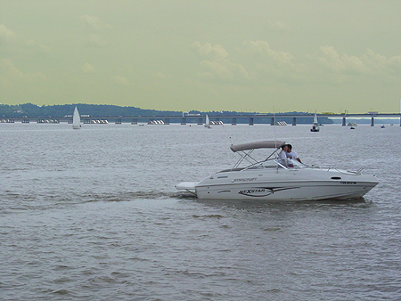 Today a lot of people from surrounding marinas set sail to check out the fetival.