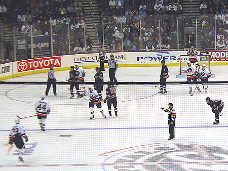 The Caps held a commanding 3-1 lead at the end of the first period.