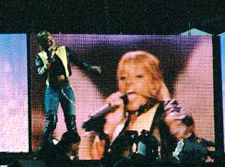 Mary J. Blige gave the crowd a memorable performance.