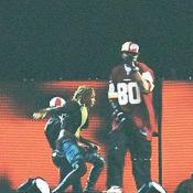 Method Man surprised the fans by making a guest appearance to help Mary J. Blige with one of her songs.