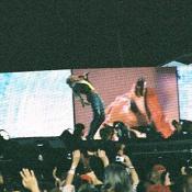 Mary J. gave it her all when performing her hit "No More Drama".