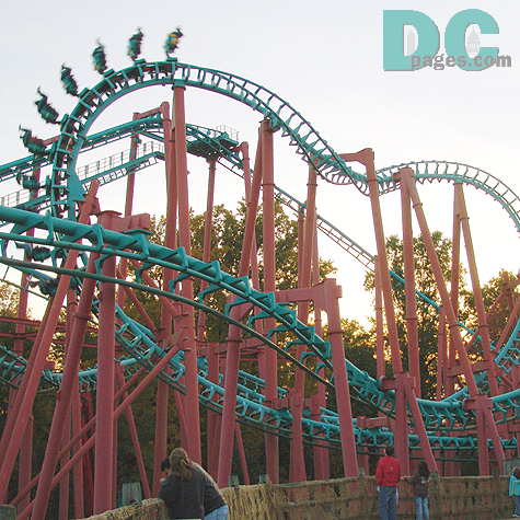 As we waited for darkness, my friends wanted to go on THE MIND ERASER. One of the first inverted looping coasters built in the world. Of course they went to the front of the line.