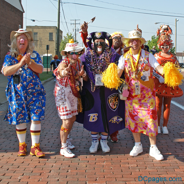 Hogettes and Chief Zee enjoy hunting down big purple birds.
