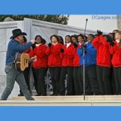 Garth Brooks at the Lincoln Memorial