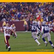 Dallas Special team run towards Randle El.