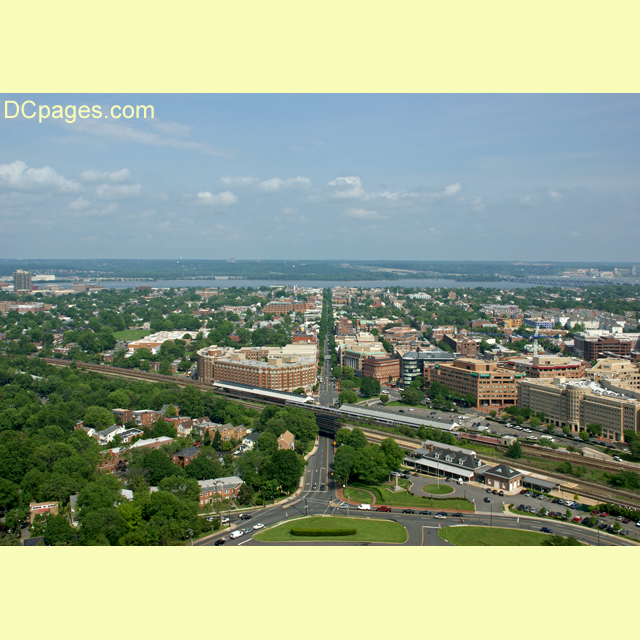 Observation Deck View of Old Town Alexandria: George Washington Masonic Memorial