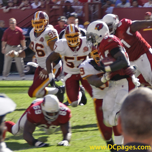 32-E.James left end to ARI 30 for 2 yards (59-L.Fletcher).
