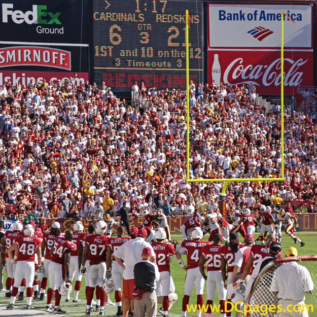 Edgerrin James (32) runs left end to WASHINGTON 12 for no gain. Tackled by 30-L.Landry, London Fletcher (59).