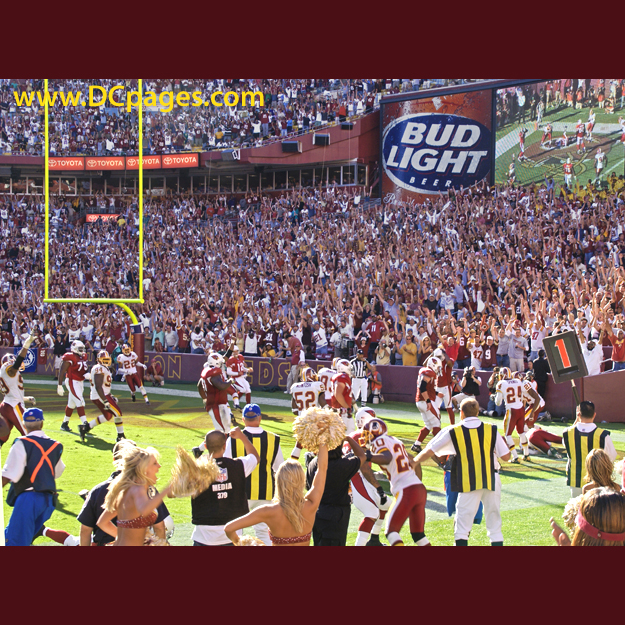 The crowd erupts when the 2 point conversion attempt fails.