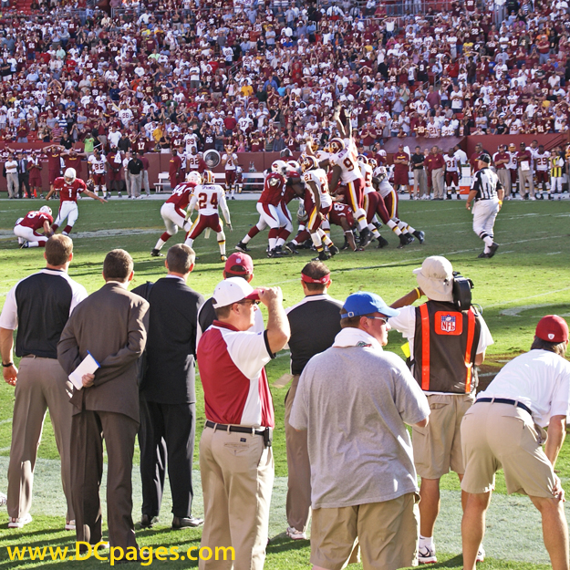 Neil Rackers Misses field goal.