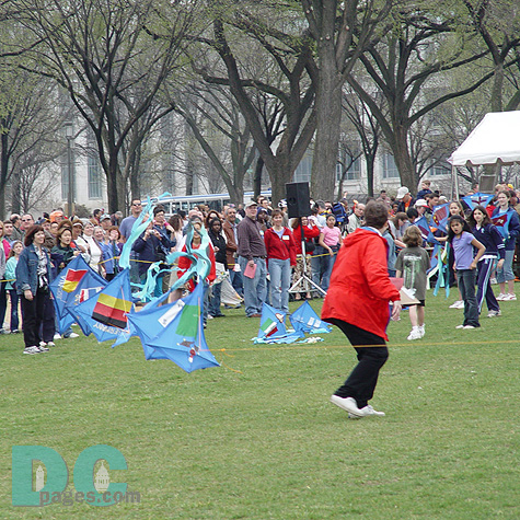 Smithsonian Kite Festival - Kite launch - Flying Nations