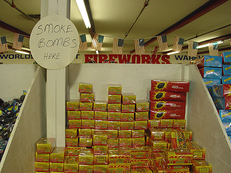 Super smoke bombs