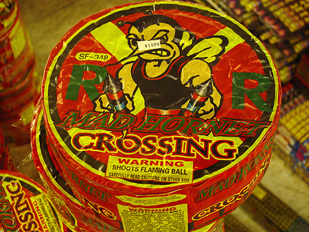 Mad hornets shoot flaming balls