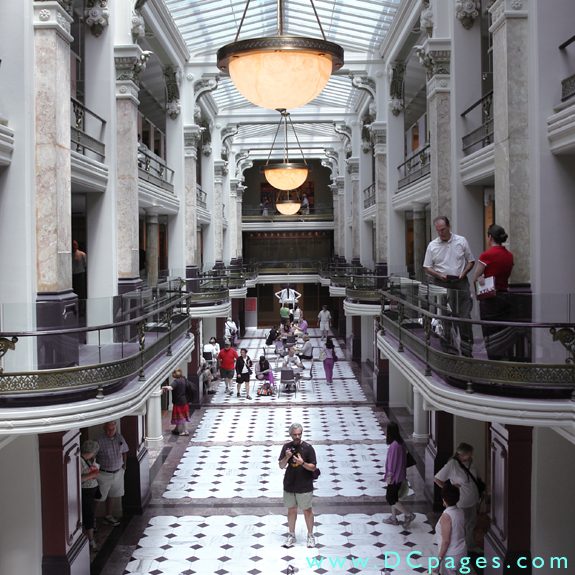 The Luce Foundation Center - 940 artworks are displayed in vaulted galleries on three floors.