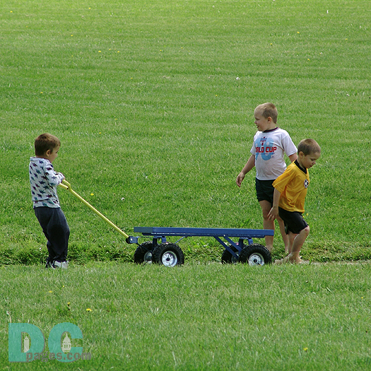 The North Fork Resort is an enriching experience for children of all ages. Rocks need skipping. Holes need digging. Water needs splashing. Bugs and frogs and slimy stuff needs capturing. And all before bedtime. Tel.540.636.2995