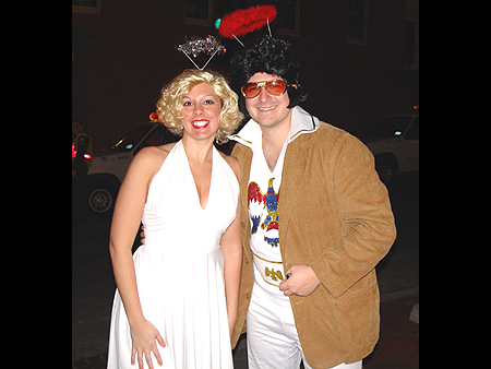 Wow, first image we have in this album is of two ghost stars from the past, can you guess who they are?