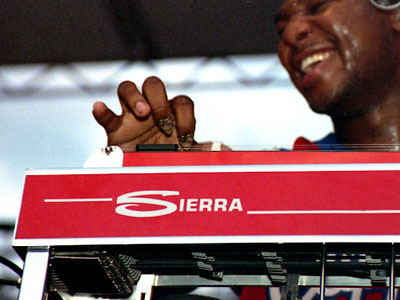 Robert Randolph (pedal steel guitar, vocals)