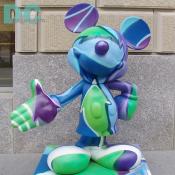 'Celebrate Mickey: 75 InspEARations' Statue - Crazy Style Mickey - MEAR ONE is an acknowledged king of West Coast graffiti. Without art training, Mear found his learning and inspiration in the local comic book shop. He studied cassic California/hot rod/surfer/rock and roll culture art. 