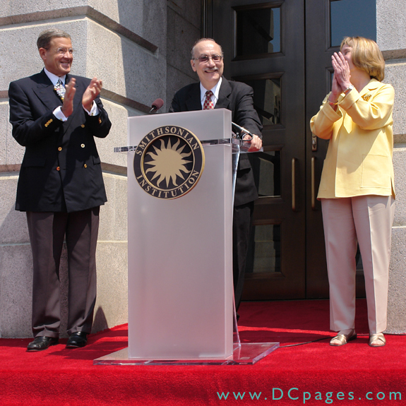 Grand Opening Ceremony - F Street Entrance - American Art Museum Director, Elizabeth Broun and National Portrait Gallery Director, Marc Pachter - Opening Remarks