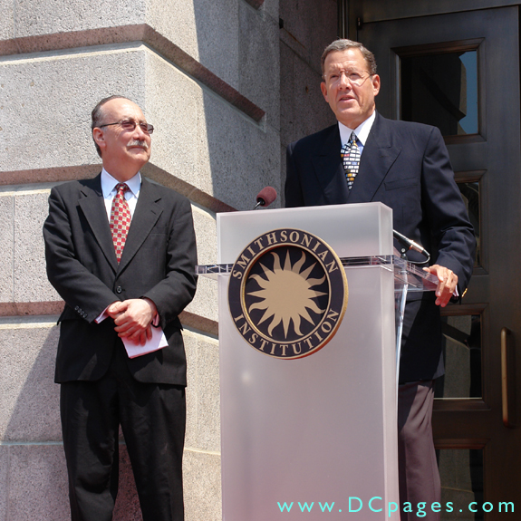 Grand Opening Ceremony - F Street Entrance - Smithsonian Director - Opening remarks
