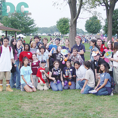 "Thank you all! You guys did great job!" Last shot of valunteers at Akimatsuri 2004. 