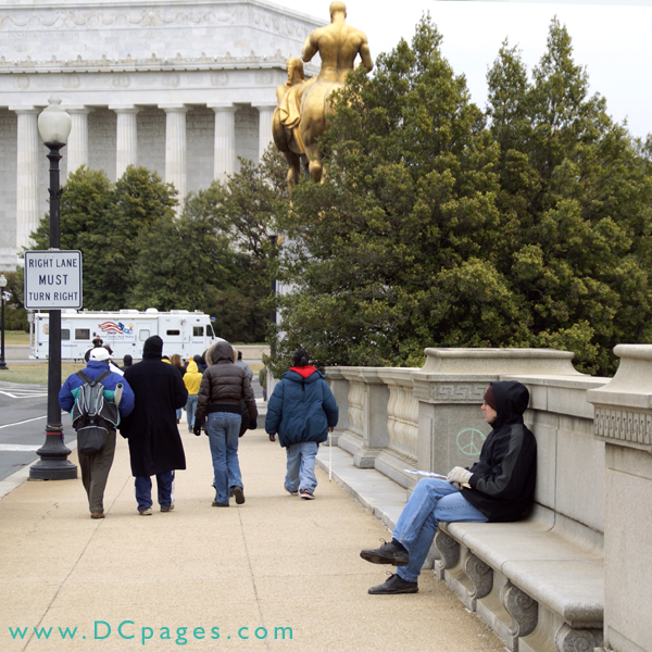 Protesters on Memorial Bridge.