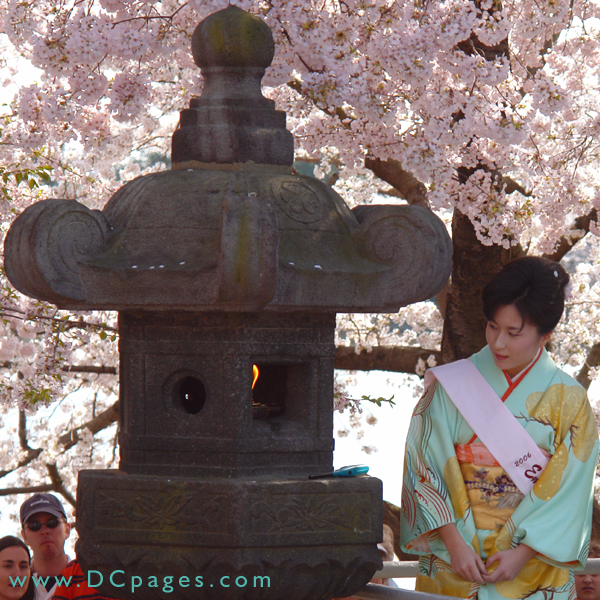 Kurumi Furusawa represents the Embassy of Japan. The Lantern stands as a gesture of everlasting peace and friendship between Japan and the United States.