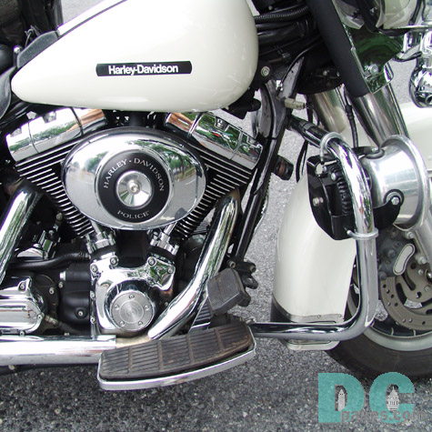 There is a lot of crome on this bike, even its siren has crome on it.