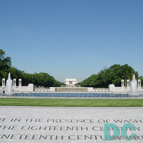 West to East View of the World War II Memorial.
