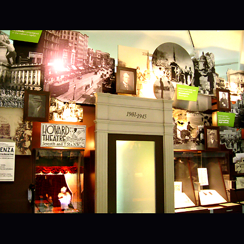 Displays of major historical events during 1901 - 1945
Progress, War, and Protest:
Washington emerged as the symbol of national power as the United States assumed a more prominent role in world affairs. COngress aspired to create a city whose grandeur could symbolize national strength in an age of America empire. As the nation waged war to protect democracy abroad in two World Wars, protesters directed attention to issues here at home. 