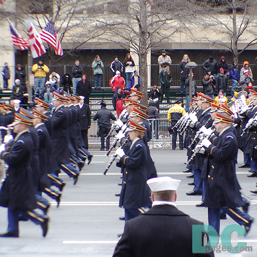Members of The U.S. Army Ceremonial Band from The U.S. Army Band "Pershing's
Own" leading the 55th Presidential Inauguration parade. For more information on The U.S. Army Band, including upcoming concerts,
please visit: www.usarmyband.com