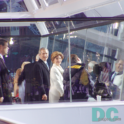 President Bush takes time to smile for DCpages