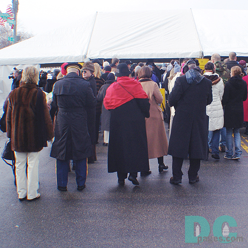 Entrance gate line