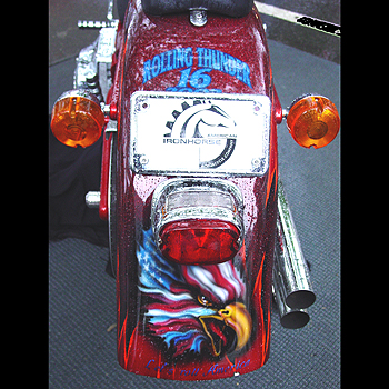 Look at the incredible airbrush work on that fender.
