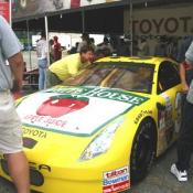 White House apple juice sponsors this car