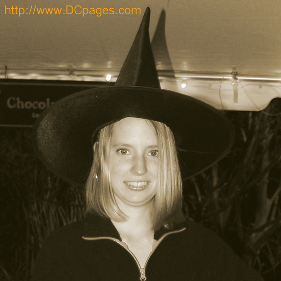 A friendly zoo witch had goodies to share.