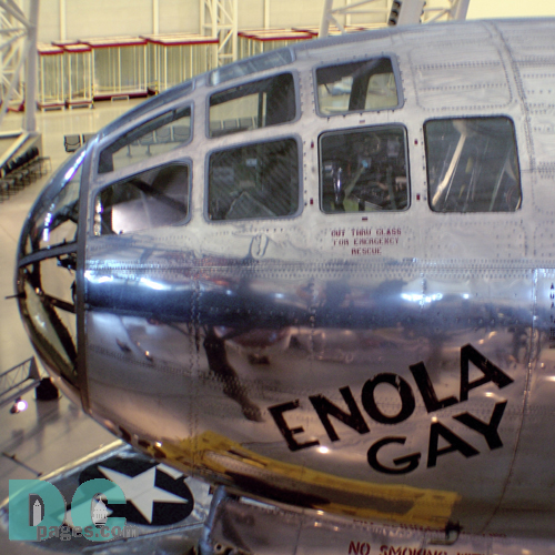 enola gay plane