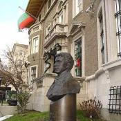 A great profile of the statue outside the Bulgarian Embassy
